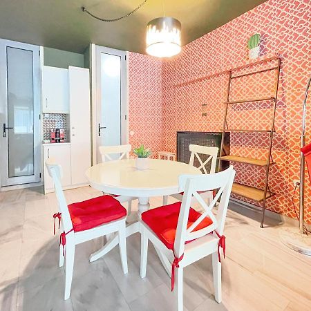 Loft 1 Bedroom Apartment In The Heart Of Atene Esterno foto