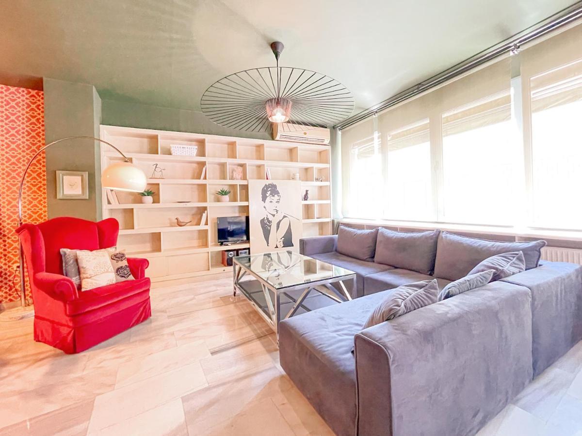 Loft 1 Bedroom Apartment In The Heart Of Atene Esterno foto