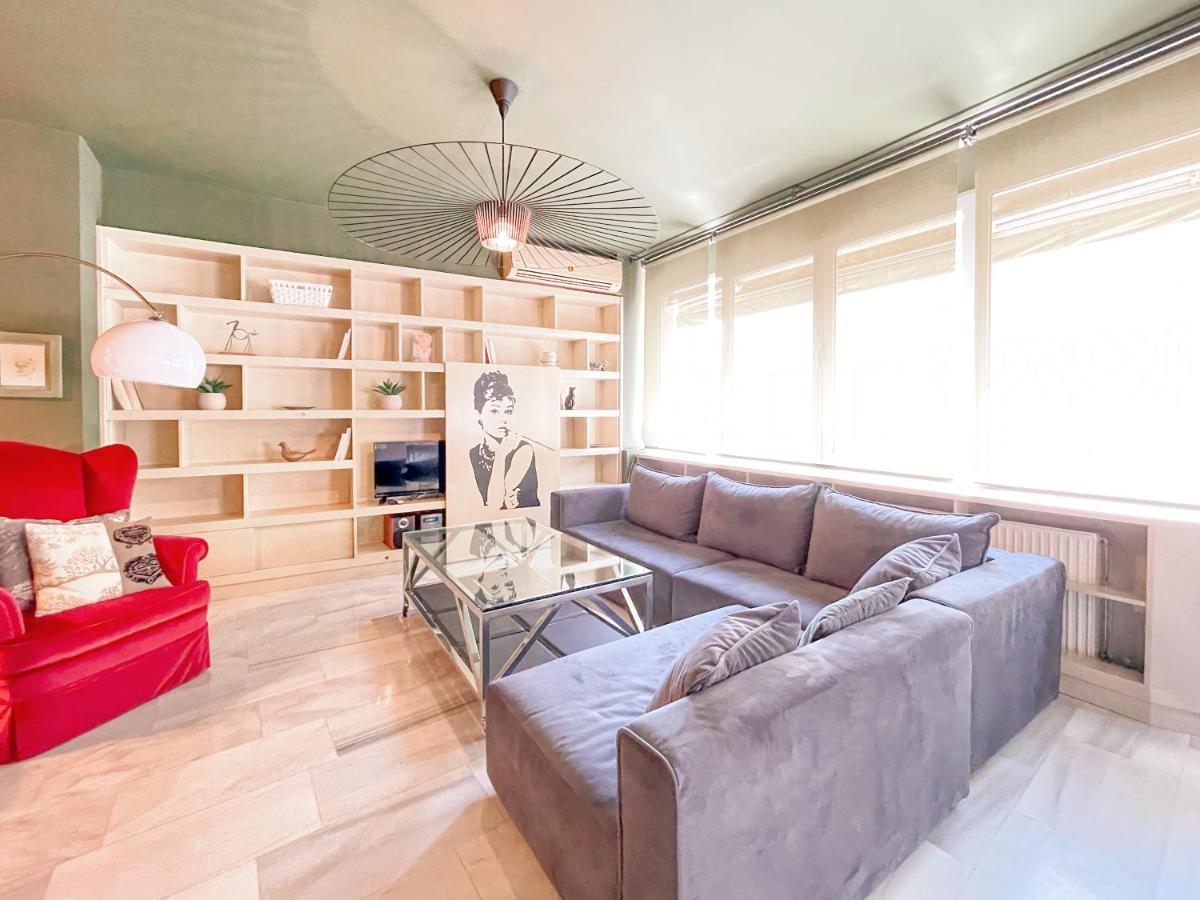 Loft 1 Bedroom Apartment In The Heart Of Atene Esterno foto